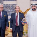 ولي عهد الفجيرة يكرم الأستاذ إدريس الهلالي تقديرا لإسهاماته في تطوير رياضة التايكوندو العربية